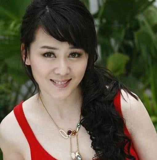 揭秘演员李琳老公背后的故事