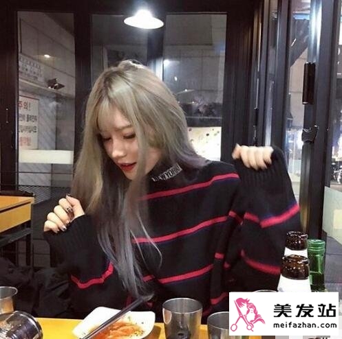 最新染发女，潮流变迁中的时尚先锋风采